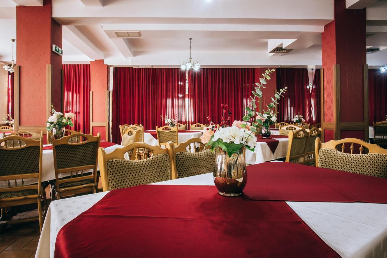 فندق Casa Rubin جورا هومورولوي المظهر الخارجي الصورة