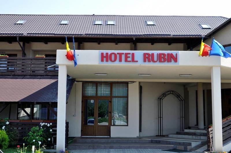 فندق Casa Rubin جورا هومورولوي المظهر الخارجي الصورة